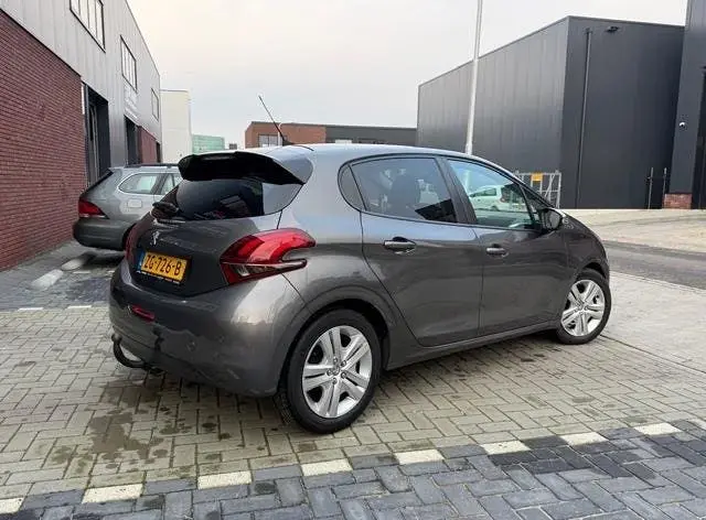 Peugeot 208 1.2 PureTech Signature 6 maanden GARANTIE inbegr uit 2019, foto 7