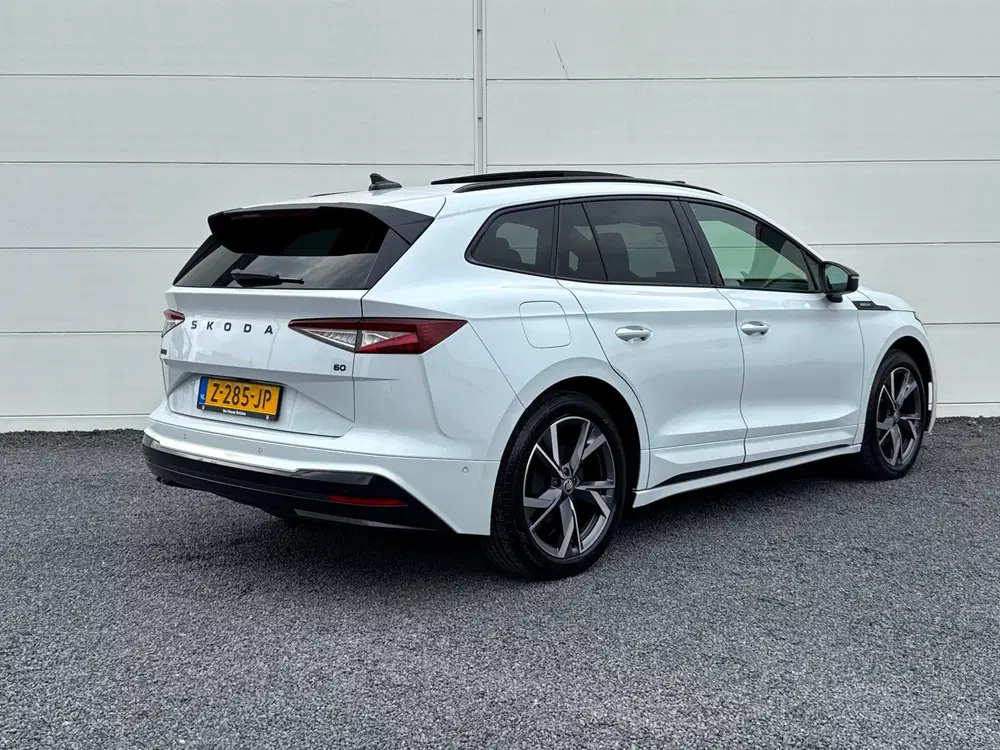 Skoda Enyaq 60 Sportline Org NL Pano Hud Canton Warmte uit 2024, foto 2