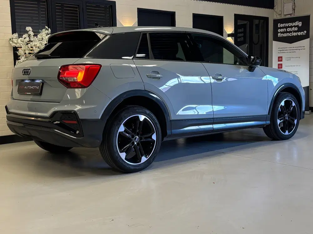 Audi Q2 35 TFSI S Line uit 2022, foto 2