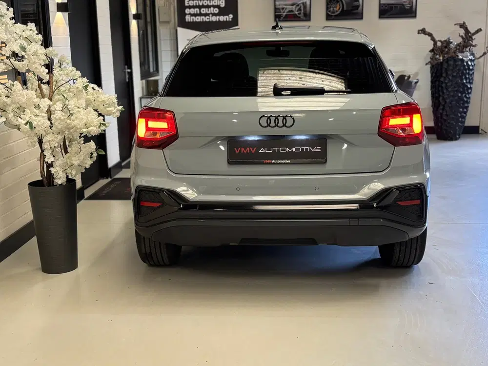 Audi Q2 35 TFSI S Line uit 2022, foto 8