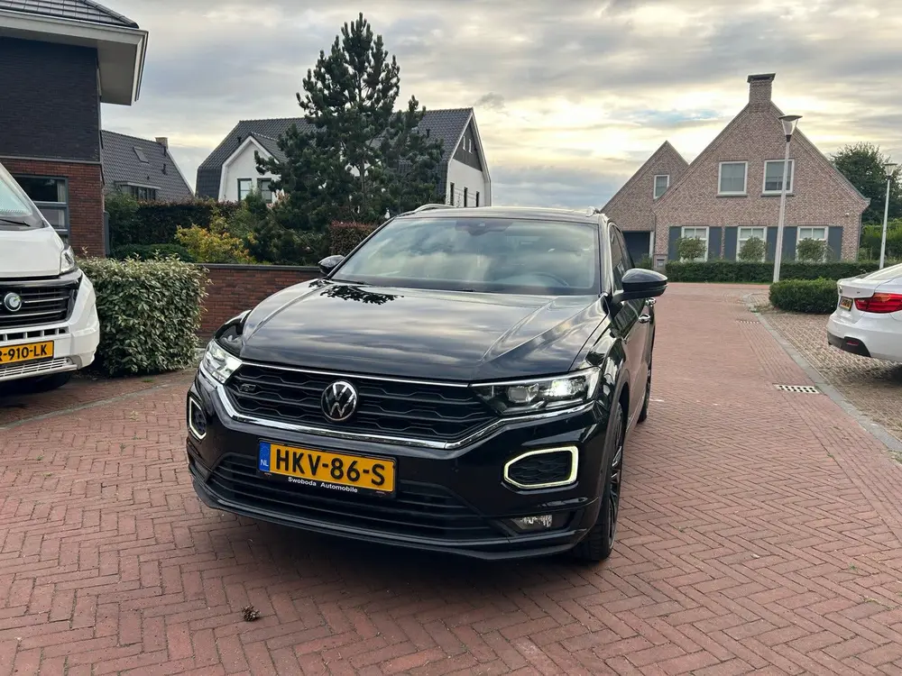 Volkswagen T-Roc 1.5 TSI 150pk 7-DSG 2021 Zwart uit 2021, foto 11