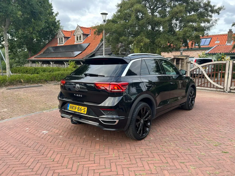 Volkswagen T-Roc 1.5 TSI 150pk 7-DSG 2021 Zwart uit 2021, foto 15