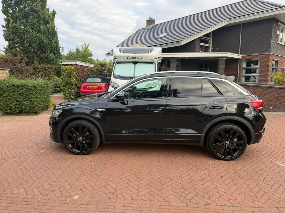 Volkswagen T-Roc 1.5 TSI 150pk 7-DSG 2021 Zwart uit 2021, foto 16