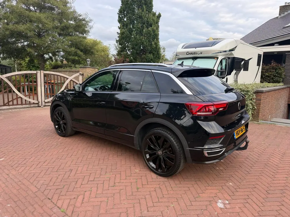 Volkswagen T-Roc 1.5 TSI 150pk 7-DSG 2021 Zwart uit 2021, foto 19