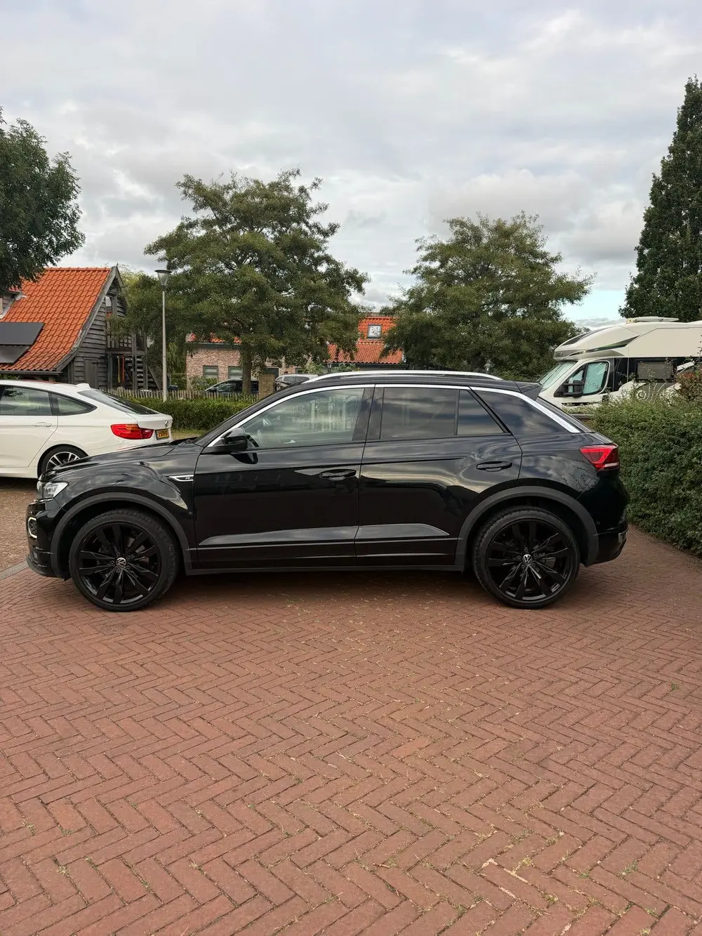 Volkswagen T-Roc 1.5 TSI 150pk 7-DSG 2021 Zwart uit 2021, foto 6