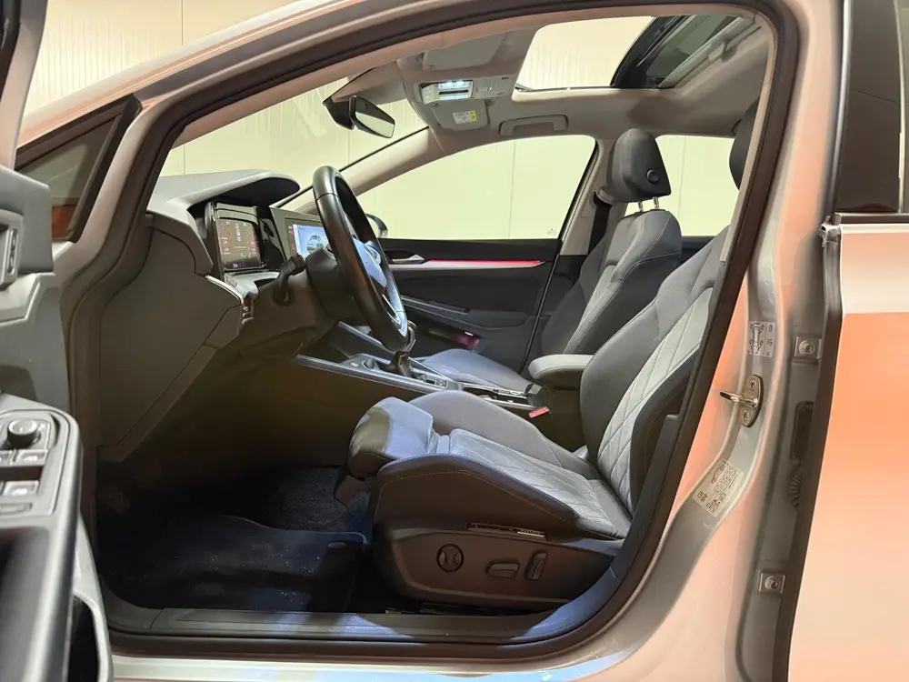 Volkswagen Golf 1.5 TSI Style | PANO | PDC | Sfeerverlichtin uit 2020, foto 11