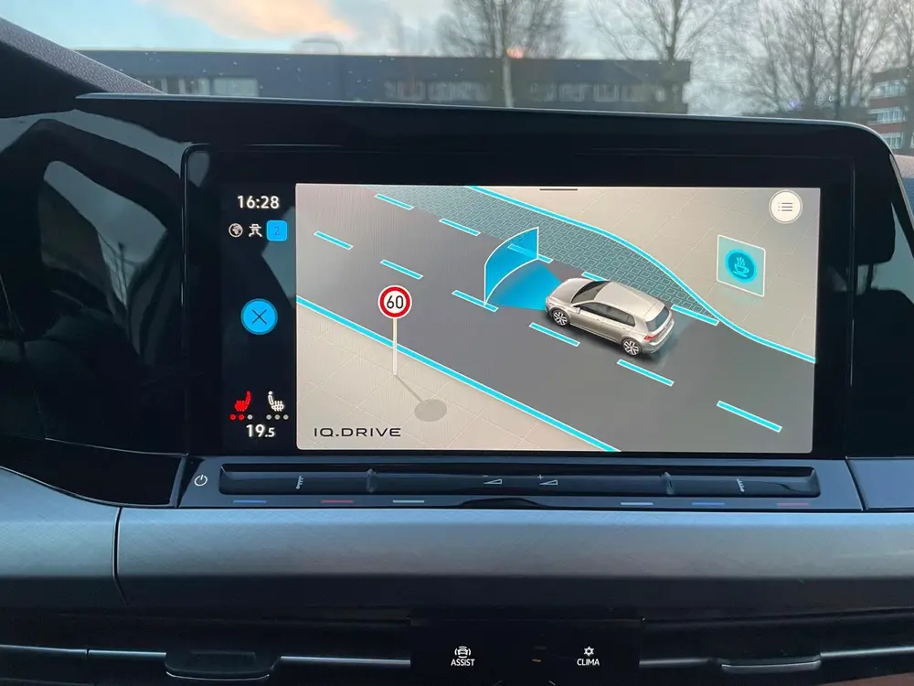 Volkswagen Golf 1.5 TSI Style | PANO | PDC | Sfeerverlichtin uit 2020, foto 17