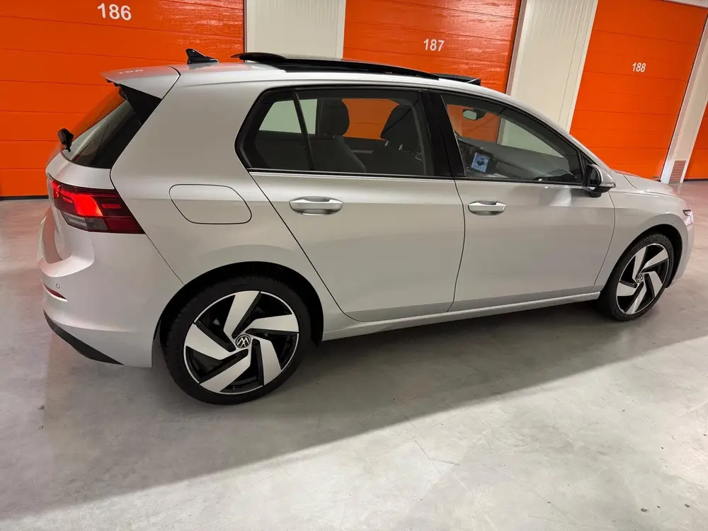 Volkswagen Golf 1.5 TSI Style | PANO | PDC | Sfeerverlichtin uit 2020, foto 4