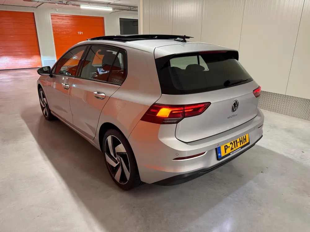 Volkswagen Golf 1.5 TSI Style | PANO | PDC | Sfeerverlichtin uit 2020, foto 7