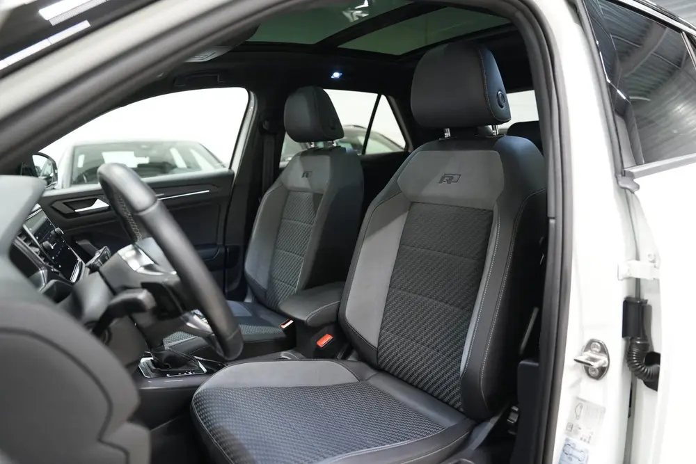 Volkswagen T-Roc 1.5 TSI 3x R-Line * Pano - Virtual - Beats uit 2020, foto 13