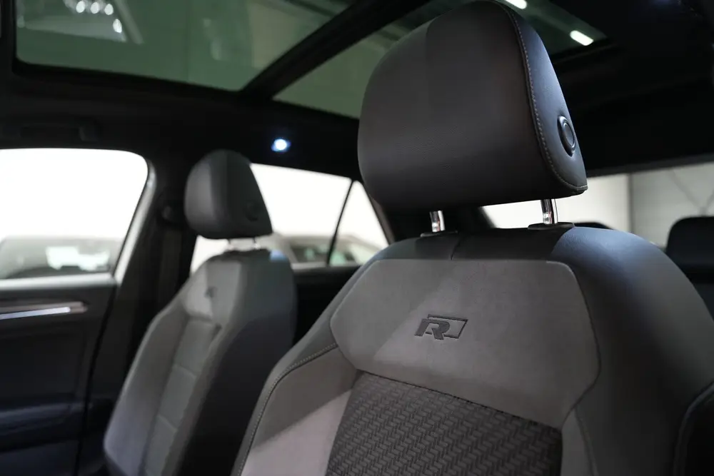 Volkswagen T-Roc 1.5 TSI 3x R-Line * Pano - Virtual - Beats uit 2020, foto 14