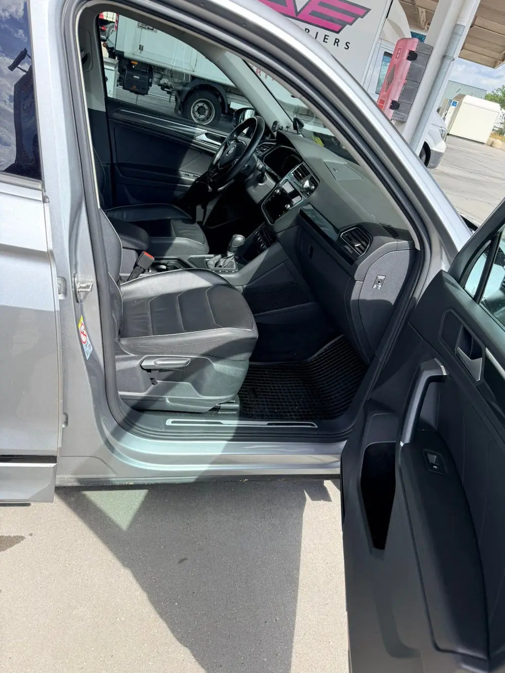 Volkswagen Tiguan Allspace Tiguan 1.5 TSI 150pk 2020 Grijs uit 2020, foto 10