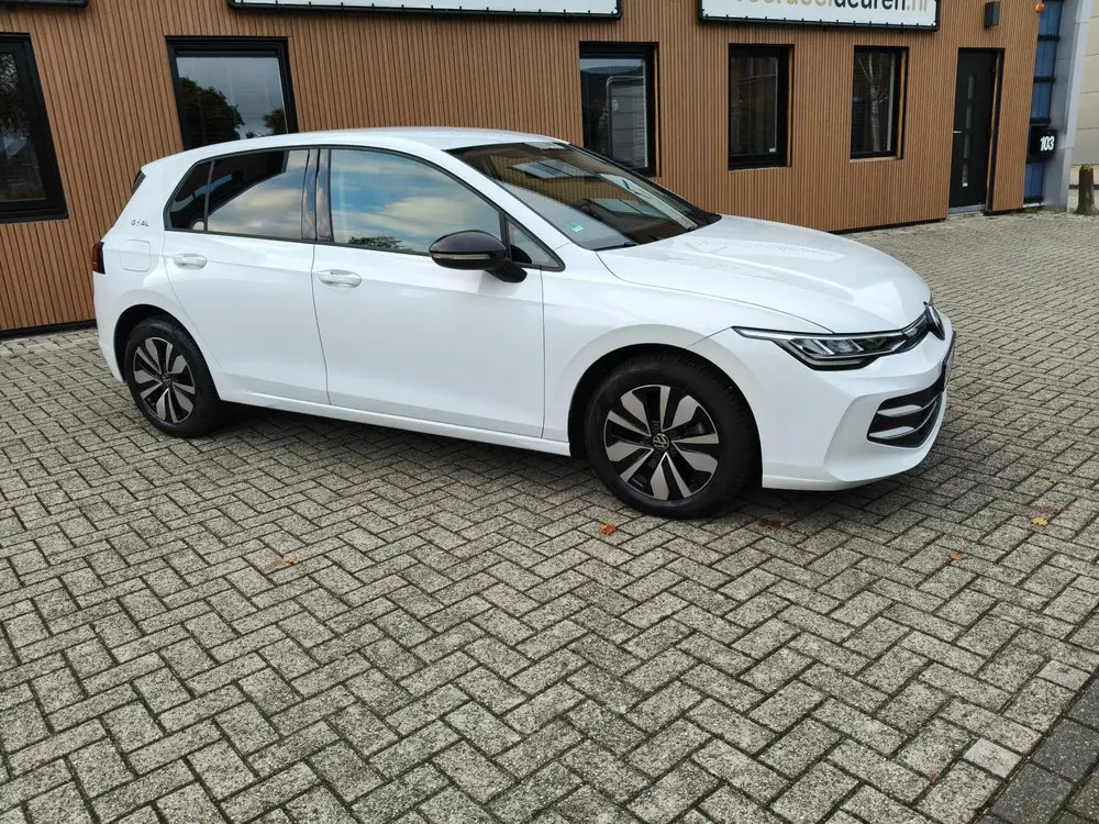 Volkswagen Golf 1.5 eTSI Life Edition GOAL uit 2025, foto 12