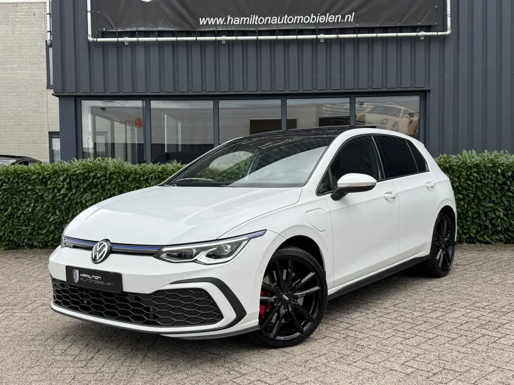 Volkswagen Golf 8 GTE 1.4 TSI 245pk DSG / Aut. E-Hybrid Pano uit 2020
