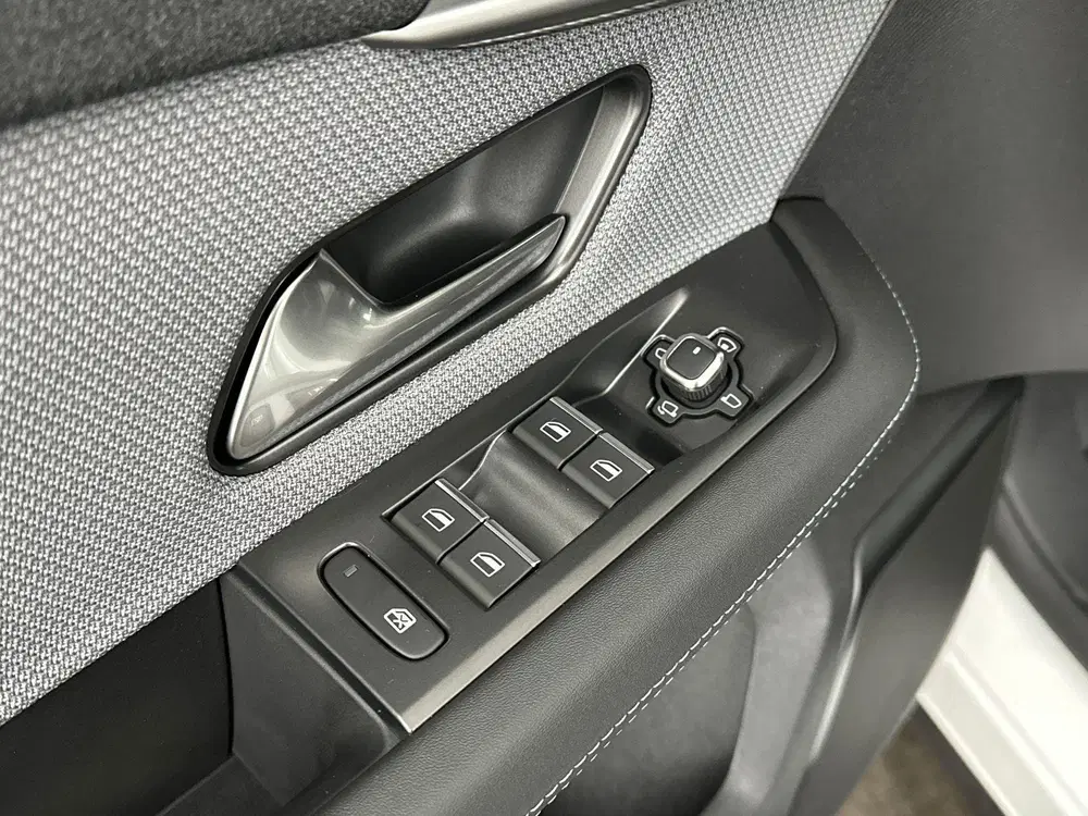 Opel Grandland 1.2 Turbo Hybrid Business Edition uit 2026, foto 10
