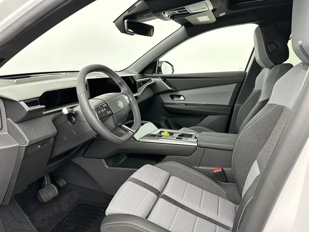 Opel Grandland 1.2 Turbo Hybrid Business Edition uit 2026, foto 11