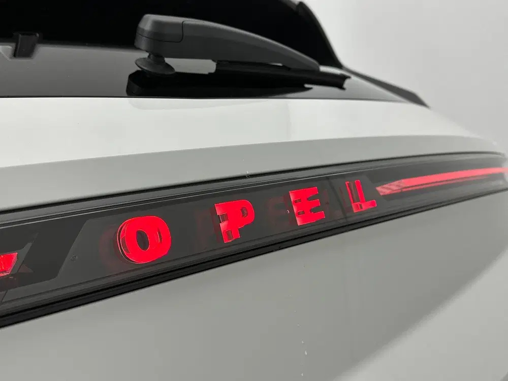 Opel Grandland 1.2 Turbo Hybrid Business Edition uit 2026, foto 17