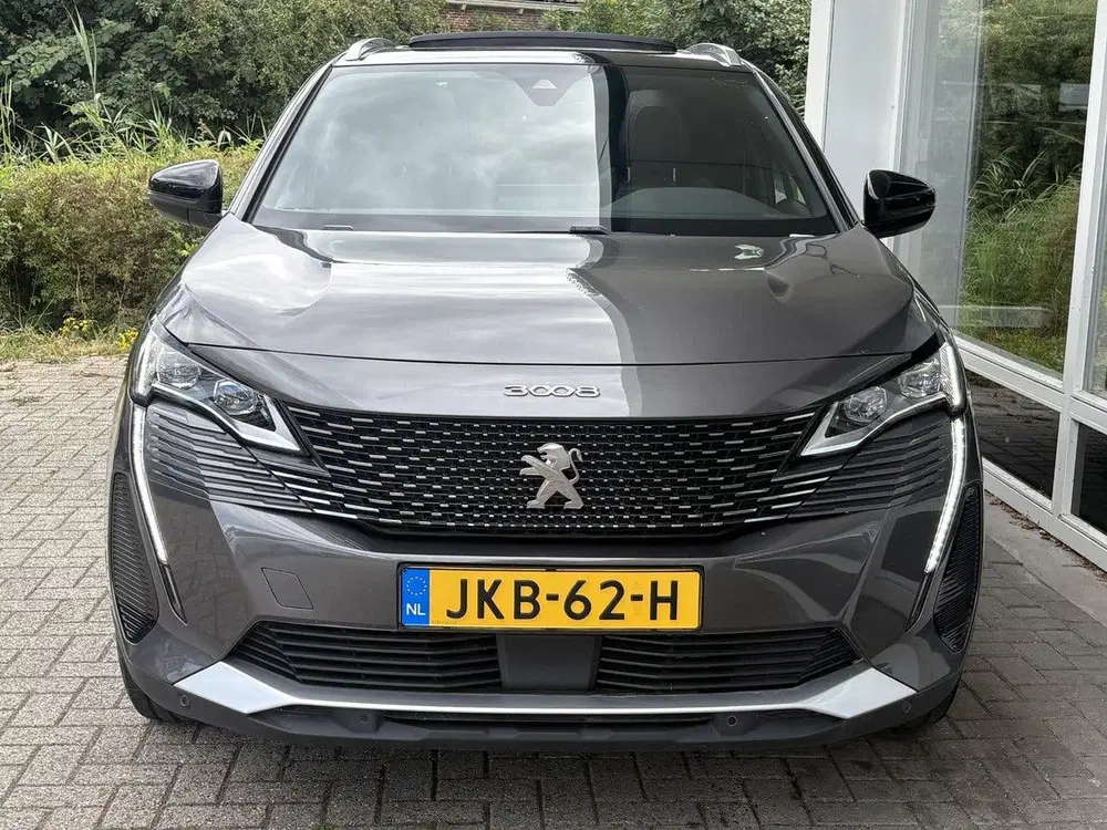 Peugeot 3008 1.6 HYbrid4 300 GT uit 2023, foto 5