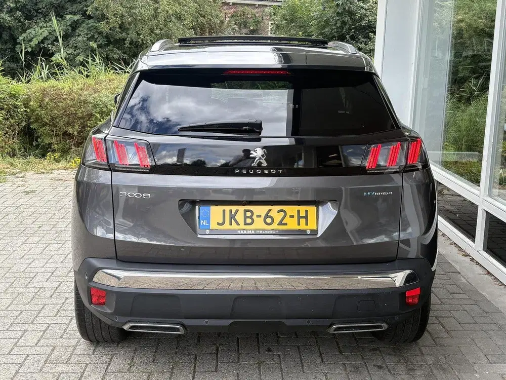 Peugeot 3008 1.6 HYbrid4 300 GT uit 2023, foto 6