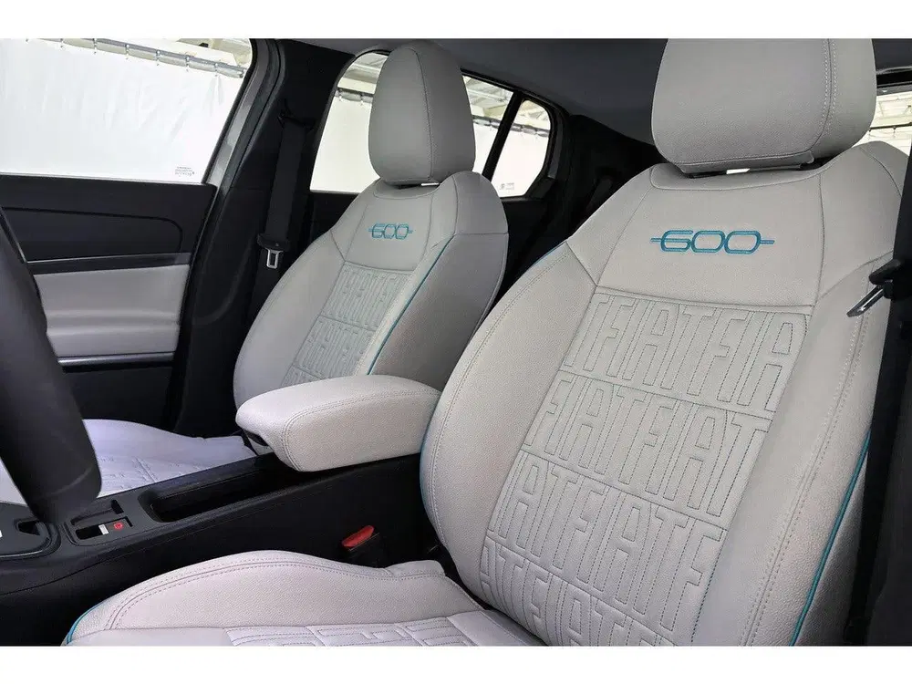 Fiat 600 1.2 Hybrid La Prima Leder Stoelverwarming uit 2025, foto 6