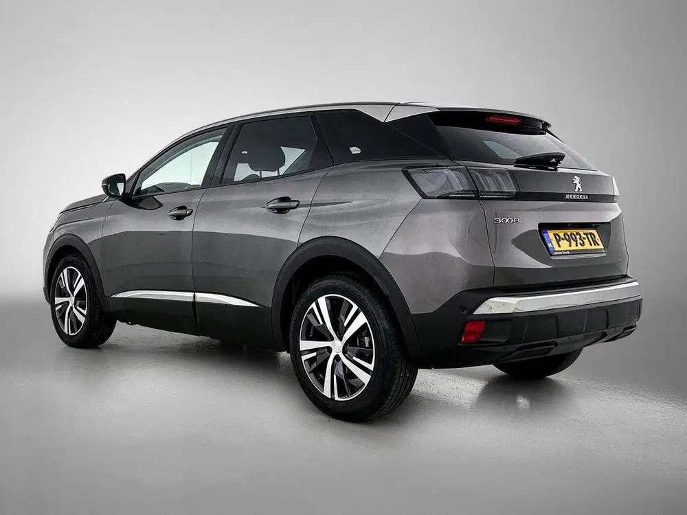 Peugeot 3008 1.2 130pk Allure Automaat uit 2022, foto 6