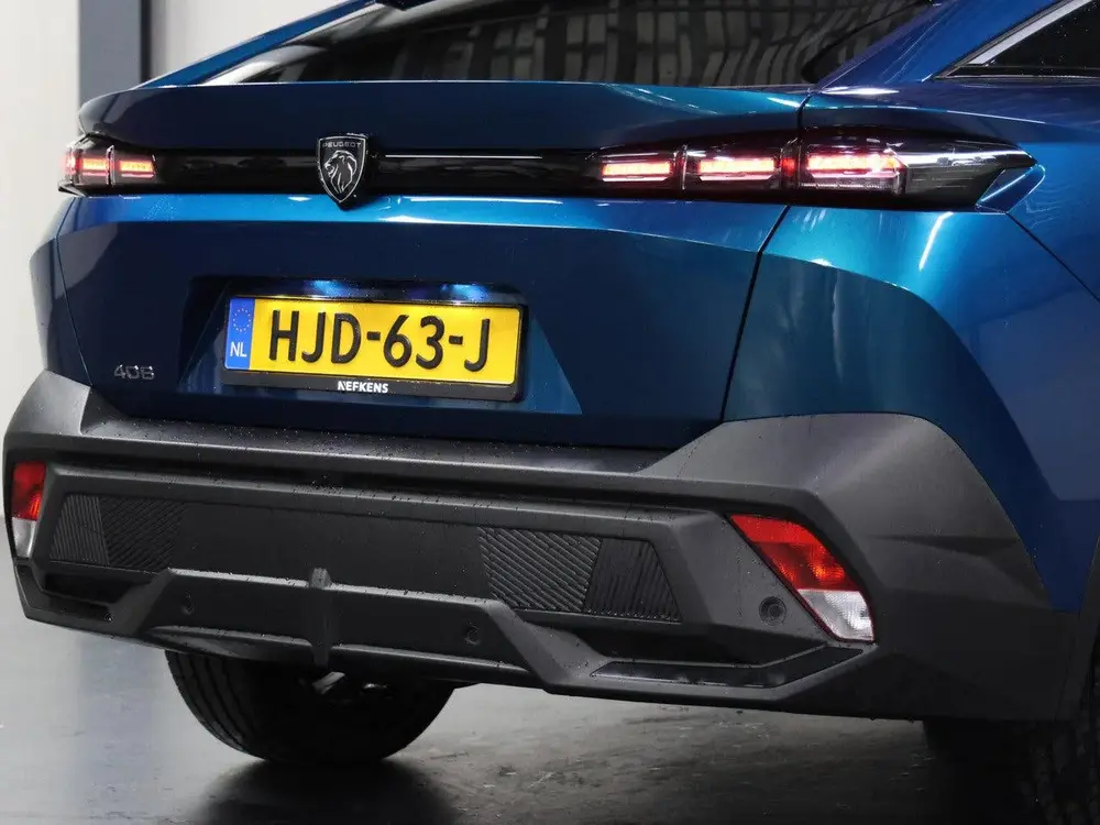 Peugeot 408 1.2 Hybrid Allure 145PK uit 2025, foto 7