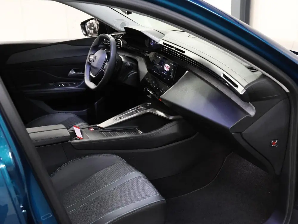 Peugeot 408 1.2 Hybrid Allure 145PK uit 2025, foto 9