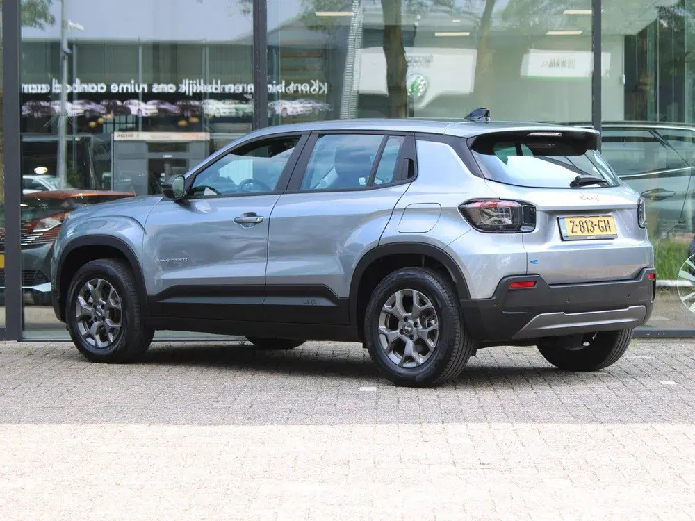 Jeep Avenger Longitude Business Pack 54 kWh uit 2024, foto 2