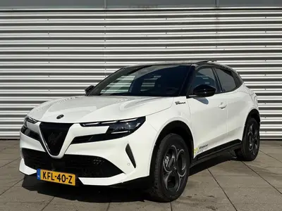 Alfa Romeo Junior 1.2 Turbo Hybrid Ibrida Sport Speciale uit 2026