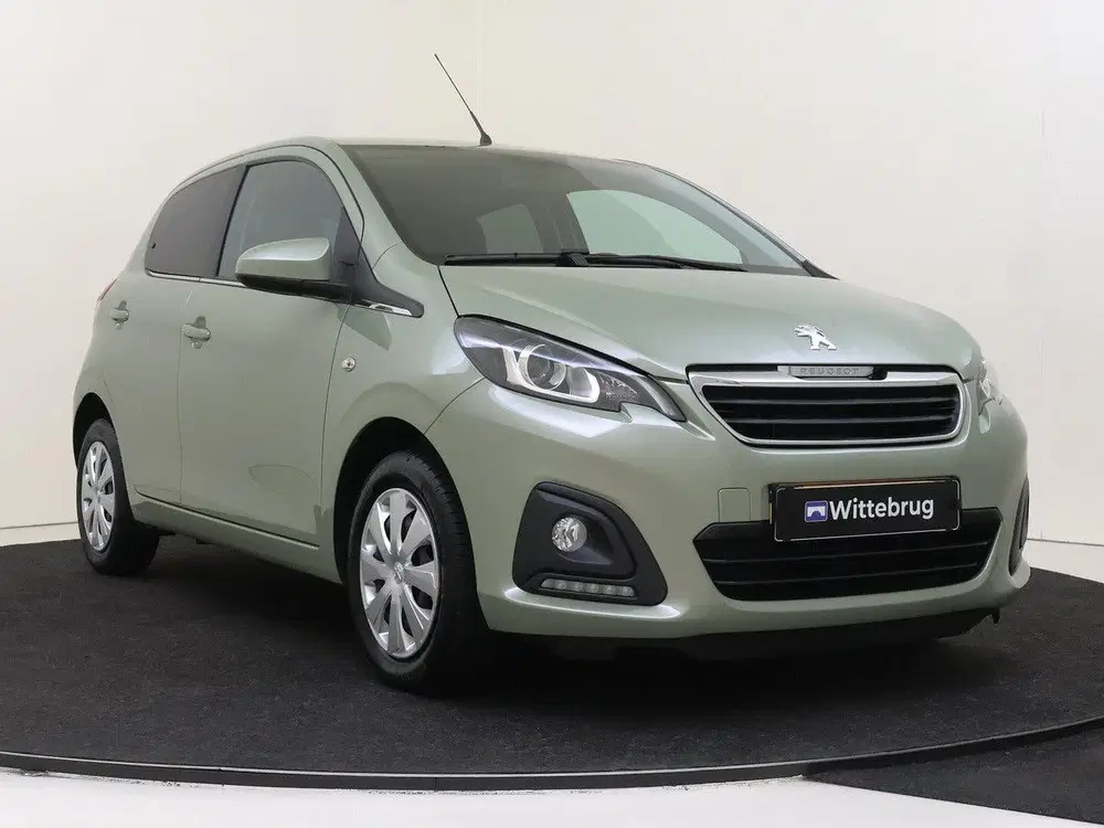 Peugeot 108 1.0 e-VTi Active uit 2021, foto 3