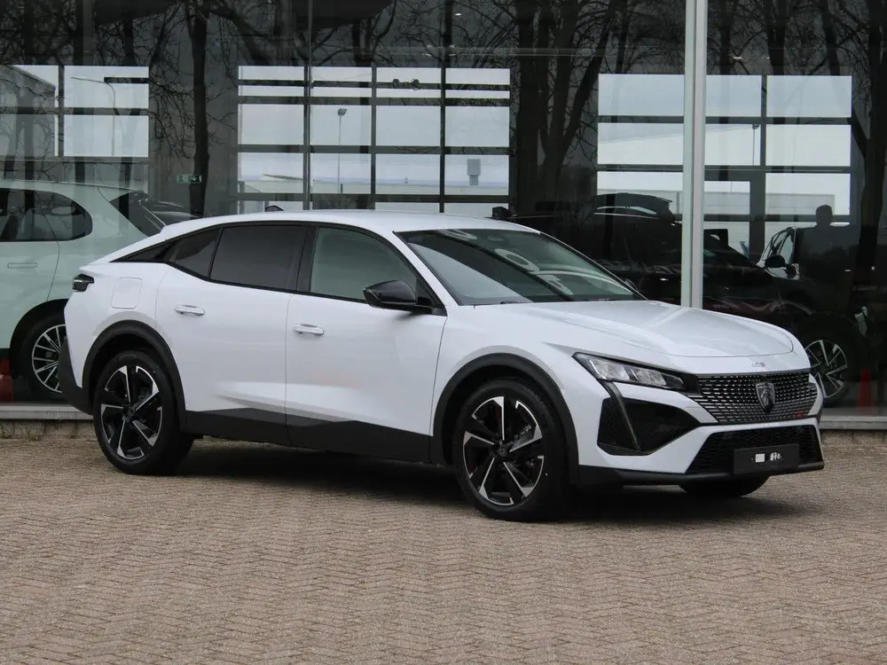 Peugeot 408 1.2 Hybrid 145 e-DCS6 Allure VOORRAAD KORT uit 2026
