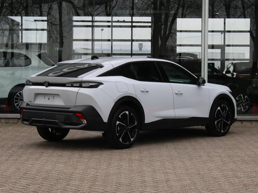 Peugeot 408 1.2 Hybrid 145 e-DCS6 Allure VOORRAAD KORT uit 2026, foto 5