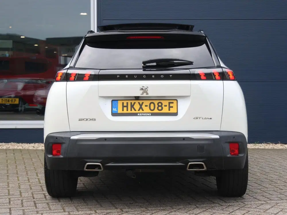 Peugeot 2008 1.2 130pk Automaat GT-Line Navigatie uit 2020, foto 7