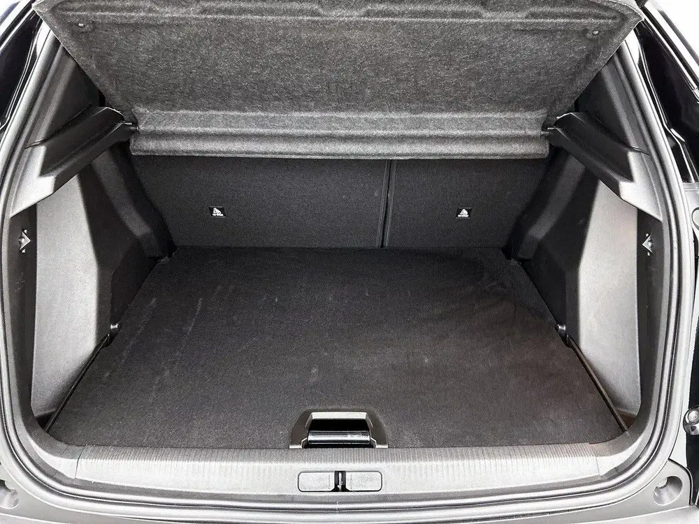Peugeot 2008 1.2 Hybrid Allure 145pk Automaat uit 2025, foto 15