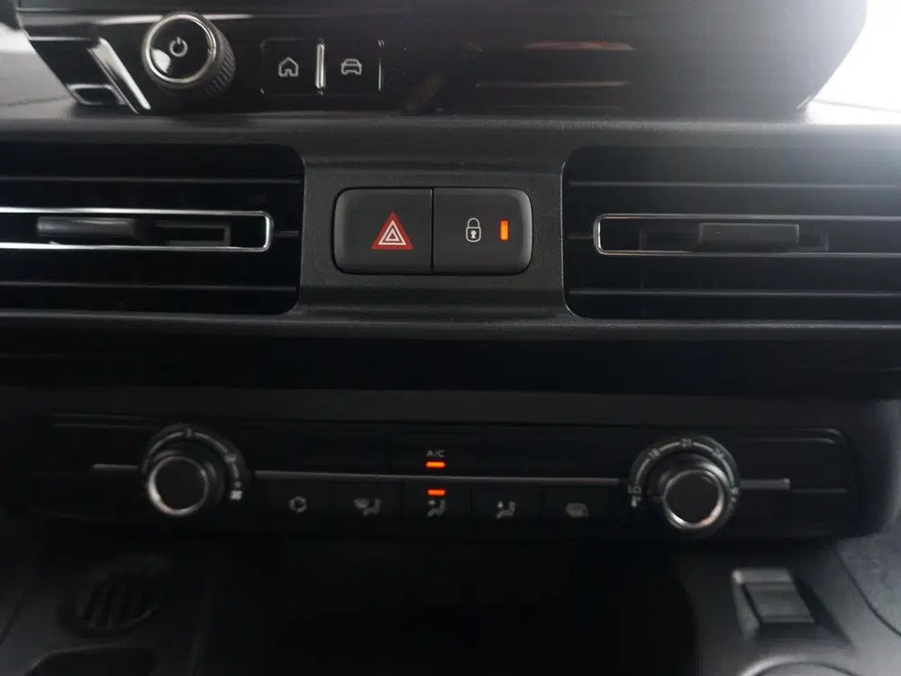 Peugeot Partner L1 50 kWh uit 2026, foto 17