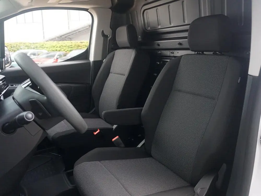 Peugeot E-Partner L1 50 kWh uit 2026, foto 10