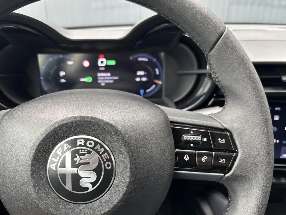 Alfa Romeo Junior Elettrica 54 kWh uit 2025, foto 17