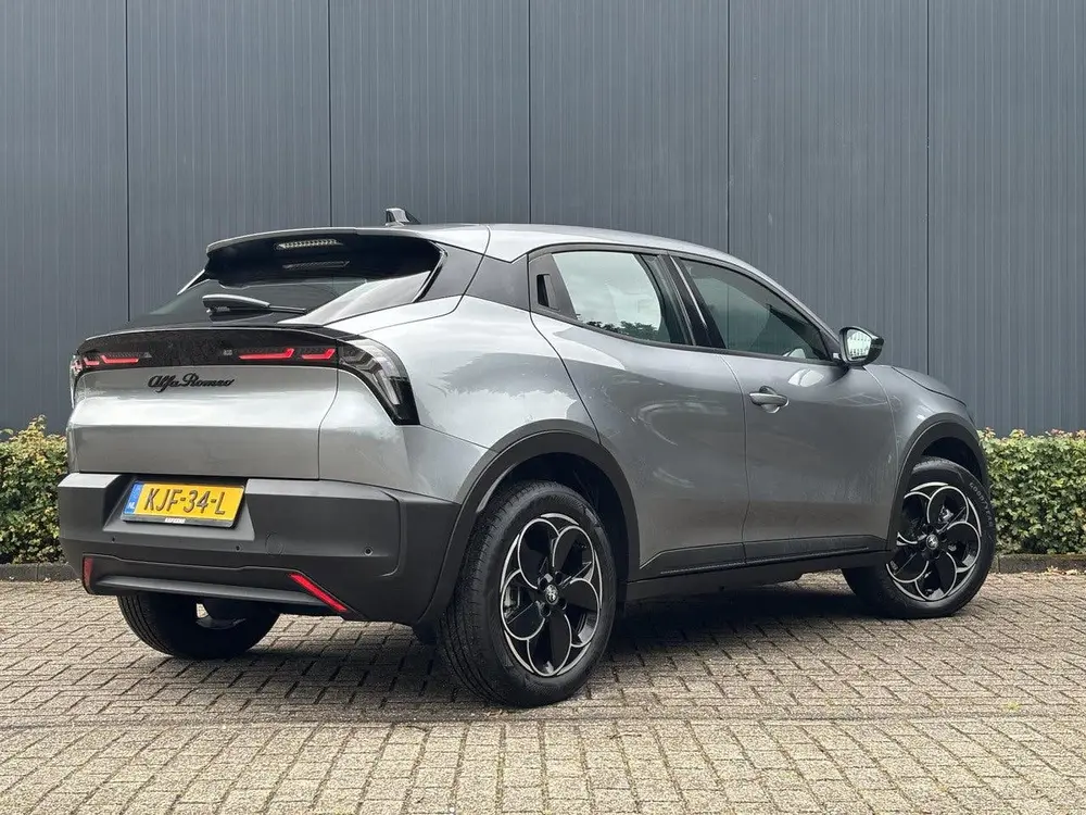 Alfa Romeo Junior Elettrica 54 kWh uit 2025, foto 3