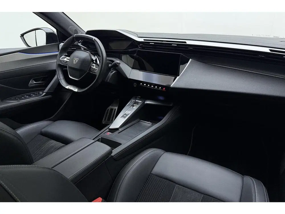 Peugeot 408 1.6 Hybrid GT uit 2023, foto 14