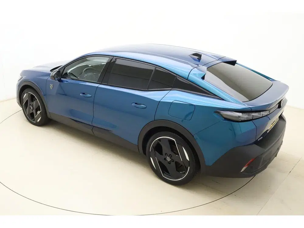 Peugeot 408 1.6 Hybrid GT uit 2023, foto 4