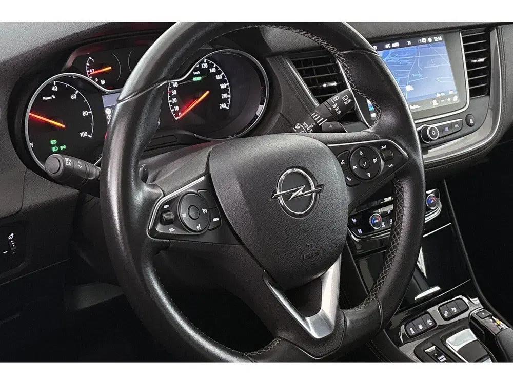 Opel Grandland X 1.6 Turbo Hybrid Ultimate Stoelventilatie uit 2021, foto 12