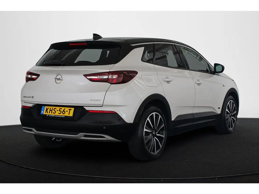Opel Grandland X 1.6 Turbo Hybrid Ultimate Stoelventilatie uit 2021, foto 3