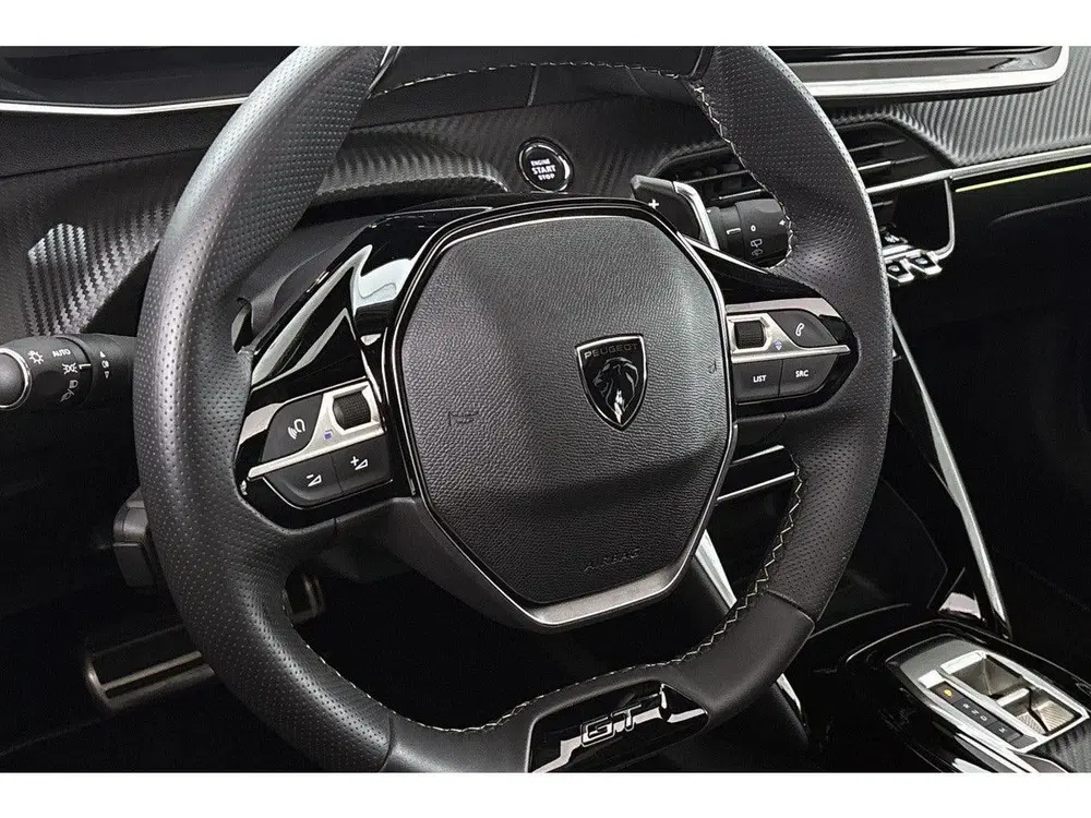 Peugeot 2008 1.2 PureTech 130 GT Panoramadak Trekhaak uit 2024, foto 13
