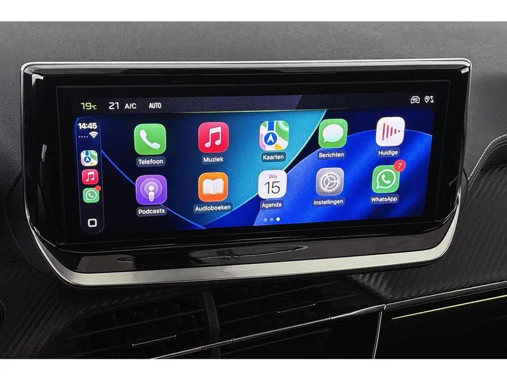 Peugeot 2008 1.2 PureTech 130 GT Panoramadak Trekhaak uit 2024, foto 18