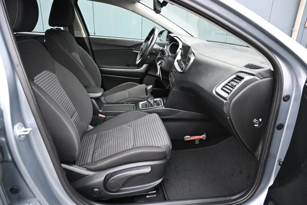 Kia Ceed 1.0 T-GDi DynamicLine (bj 2023) uit 2023, foto 11