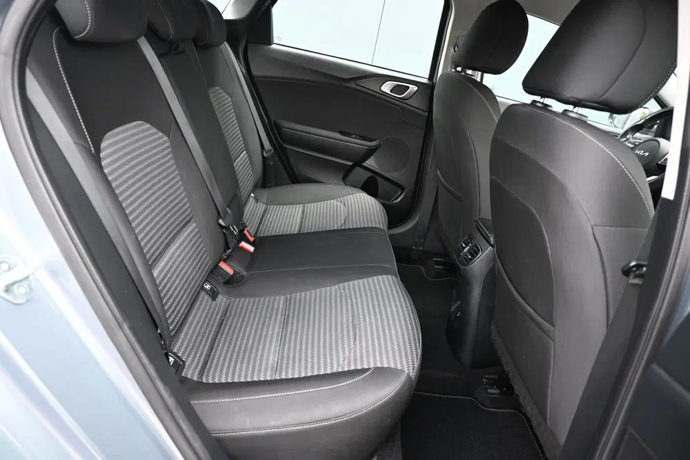 Kia Ceed 1.0 T-GDi DynamicLine (bj 2023) uit 2023, foto 13