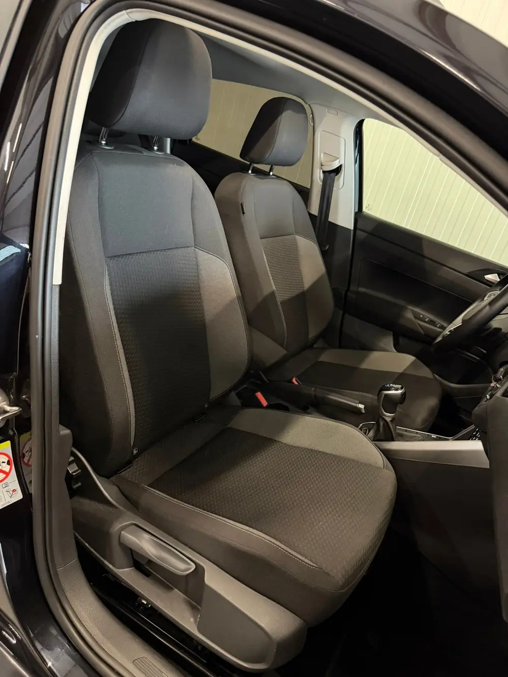 Volkswagen Polo 1.0 TSI R-Line Edition DSG Zwart uit 2024, foto 17