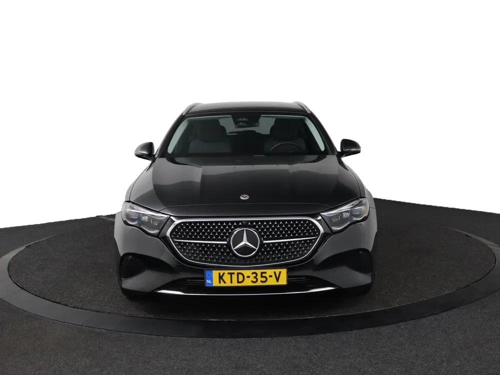 Mercedes-Benz E-Klasse Avantgarde Advanced Plus uit 2024, foto 8