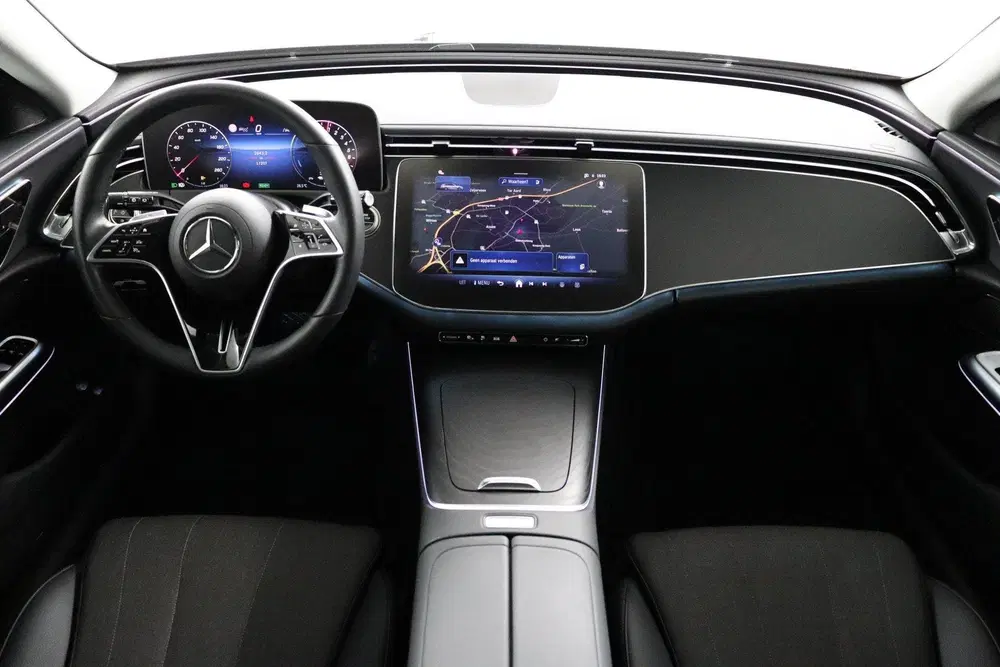 Mercedes-Benz E-Klasse Avantgarde Advanced Plus uit 2024, foto 9