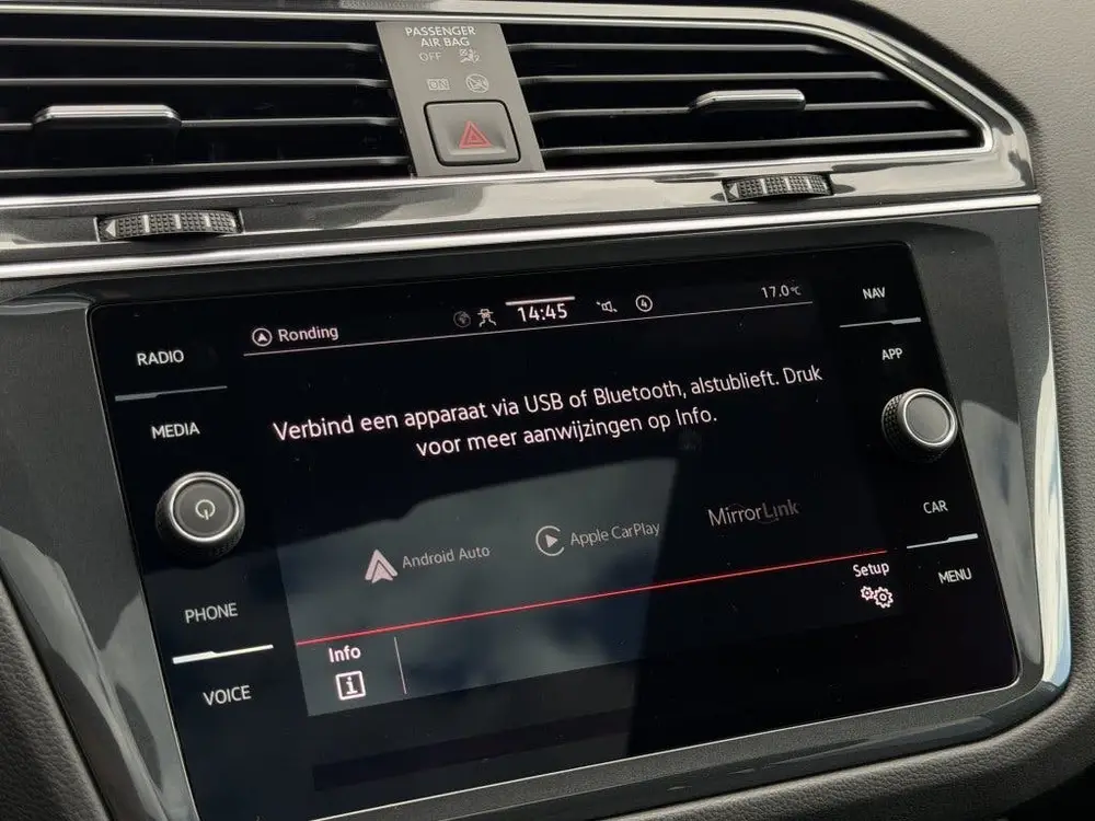Volkswagen Tiguan 1.5 TSI R-Line | blackstyle | panorama-dak uit 2023, foto 18